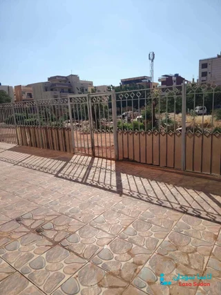 للبيع قطعة ارض تفتح في شارع الستين