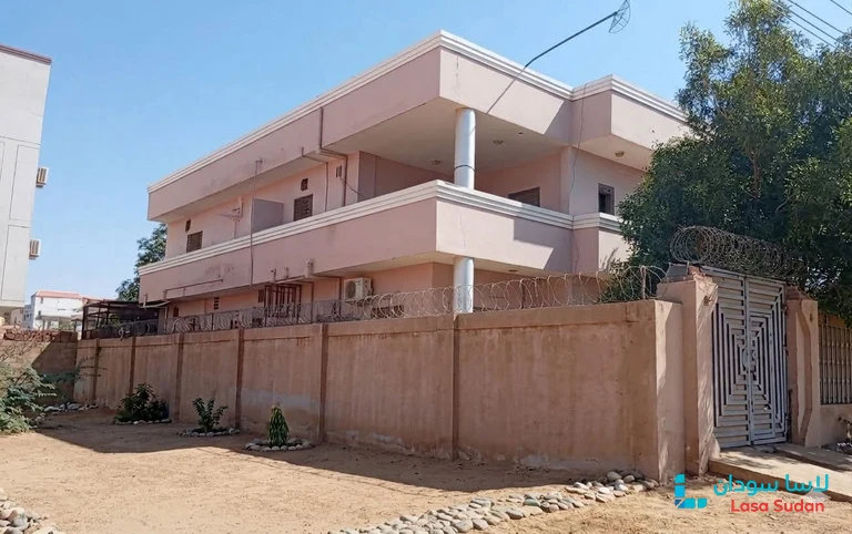 للبيع سكن واستثمار في قلب كافوري مربع 3