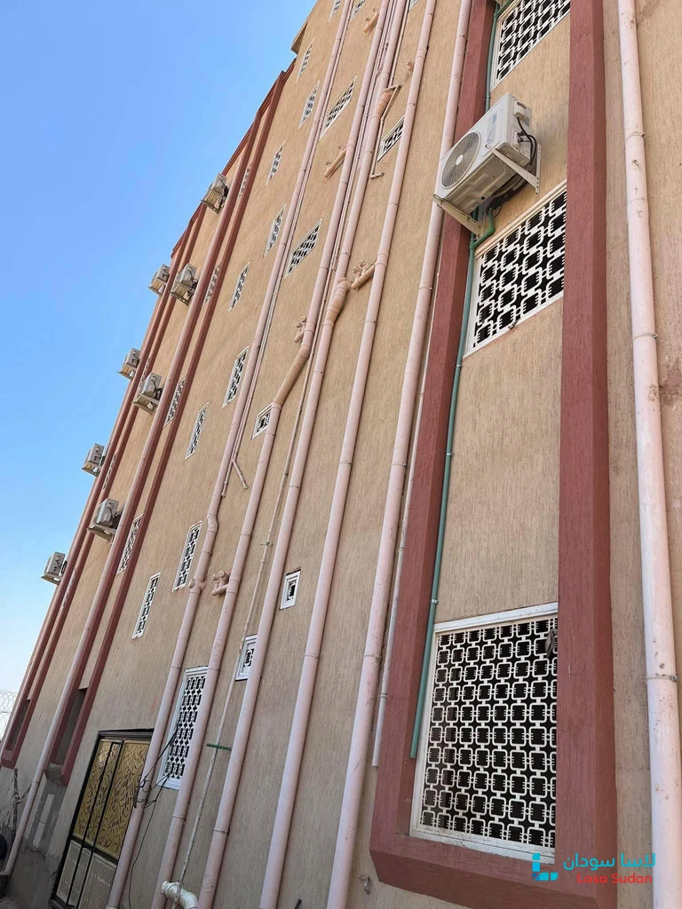 للبيع عمارة بحي النسمة شارع النيل ام درمان