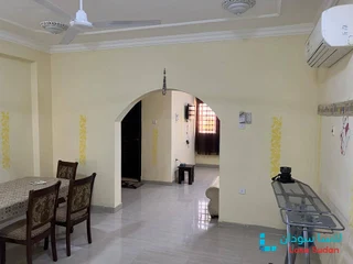 للايجار  عمارة في الجريف غرب جنب مسجد علي الحلبي preview 3