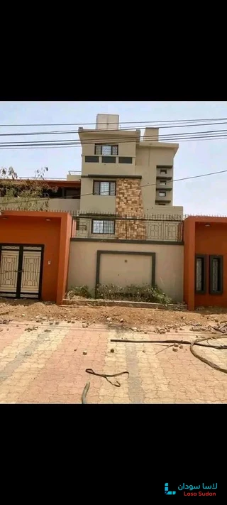 للبيع فيلا بالعمارات خلف السفارة السعودية preview 2