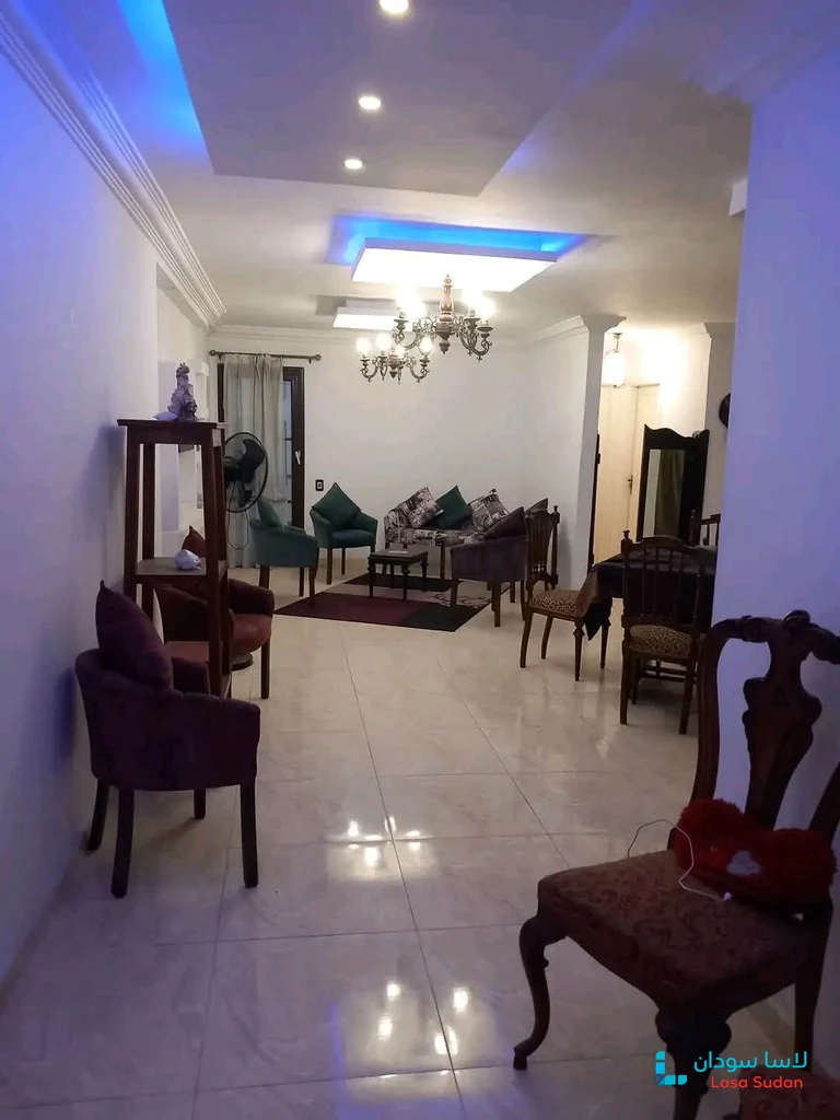 للايجار شقة مفروشه فرش كامل