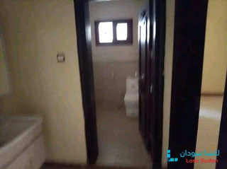 للبيع شقة تمليك بالخرطوم المنشيه