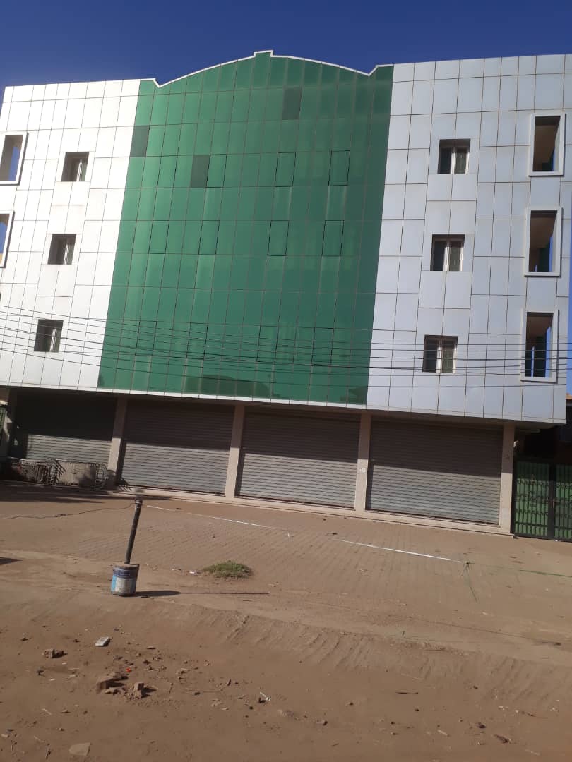 للبيع من المالك مباشرة عمارة بالخرطوم - اركويت تفتح على شارع عبيد ختم مباشرة preview 3