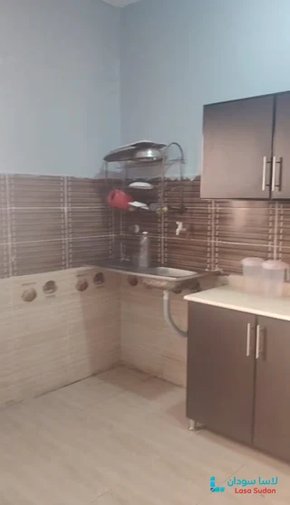 متوفر الآن للإيجار في حي المطار شقة مفروشة نظيفة وجاهزة للسكن preview 4