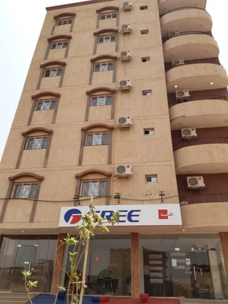 للبيع بكافوري برج 7 طوابق