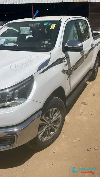 للبيع هايلوكس موديل 2025 preview 3