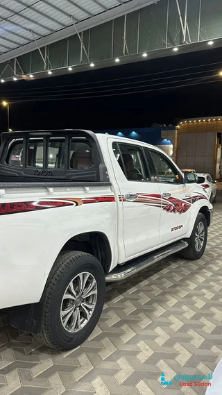 للبيع بوكس  هايلوكس 2016 preview 2