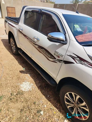 للبيع بوكسي هايلوكس 2020 فورويل