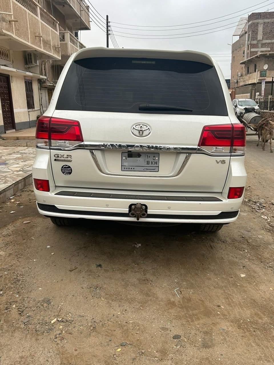 للبيع لاندكروزر الفطيم 2021. preview 2