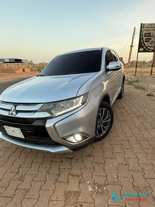 للبيع عربية اوتلاندر 2017 preview 4