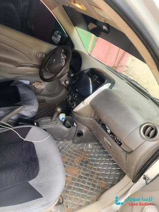 للبيع نيسان صني الموديل 2016