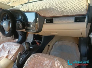 للبيع متسوبيشي اوتلاندر 2016