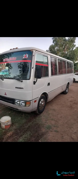 للبيع  حافلة بومة ميسوبيشي موديل 2005