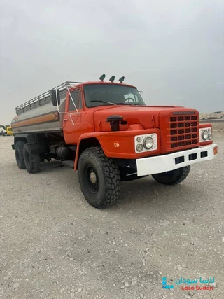 للبيع تنكر نيسان١٥طن موديل 93