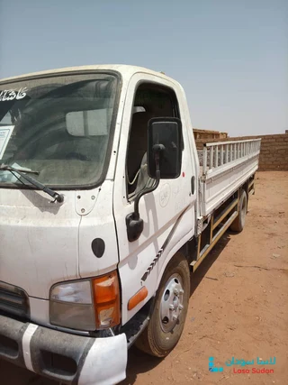 للبيع دفار هواندي 2002