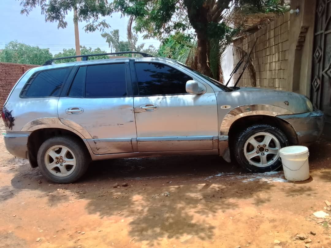 بيع سيارة سنتافي preview 4