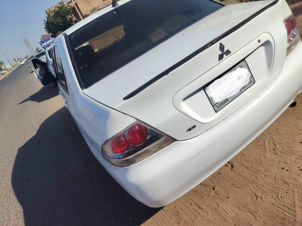 للبيع ميتسوبيشي لانسر موديل 13 preview 8