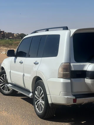 للبيع باجيرو 2015 GLS preview 2