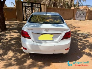 للبيع أكسنت مضلع 2014 preview 2