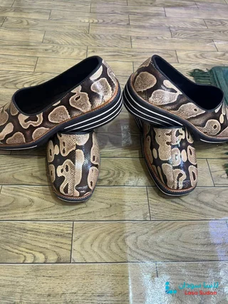 ‏للبيع أحزية مــــراكيــب أصله ثعبان بجودة عالية